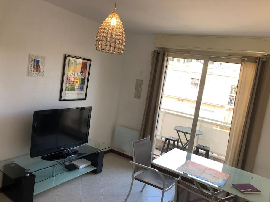Studio 28 M2 Au Calme A Menton Exterior foto