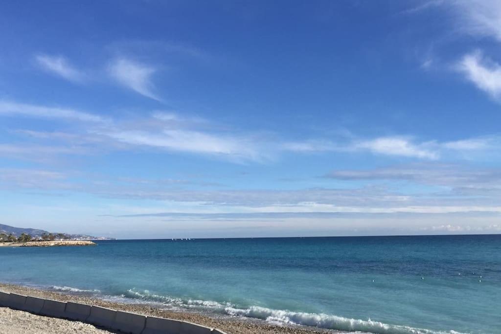 Studio 28 M2 Au Calme A Menton Exterior foto